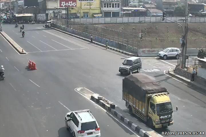 TMCPoldaMetro's tweet photo. 09:25 Arus lalin Gas Alam Depok relatif lancar http://t.co/2ugJeZWb5y