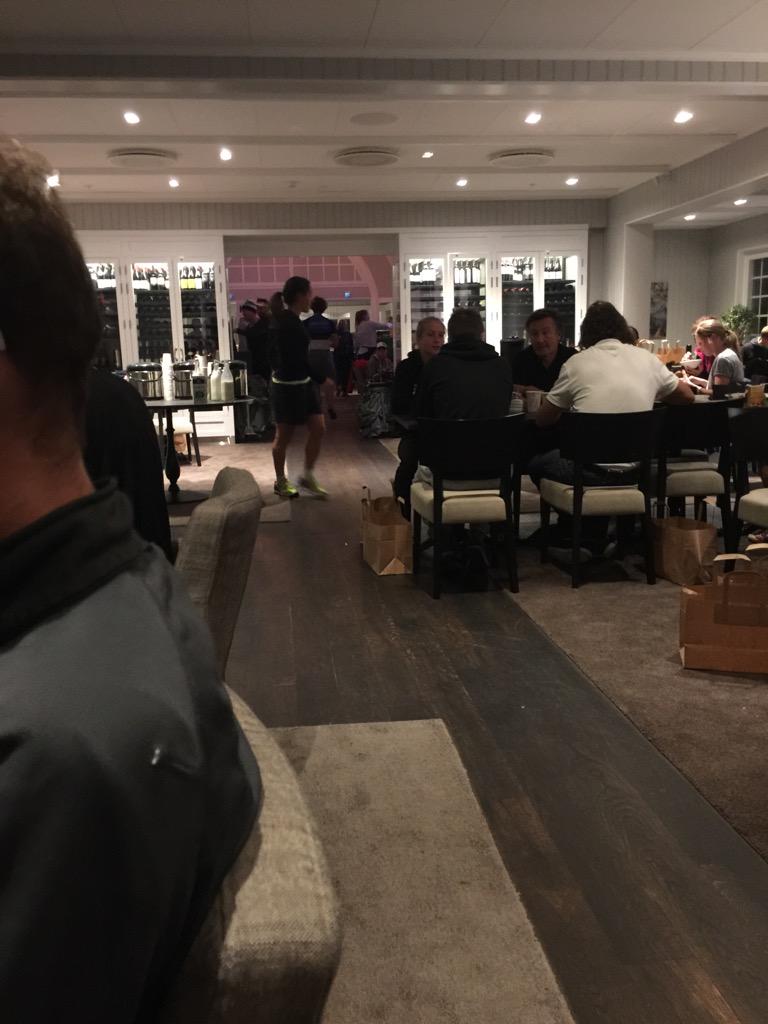 flash1e's tweet image. Breakfast before #otillo15...