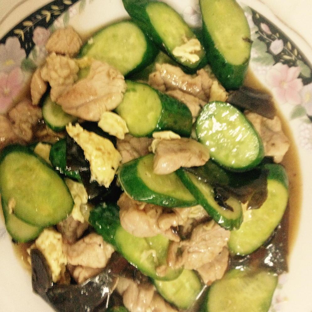 JoelMandarin's tweet photo. Pepino con cerdo,algas, y salsa de anguila el favorito de los chinos http://t.co/RqIMTRqWiX