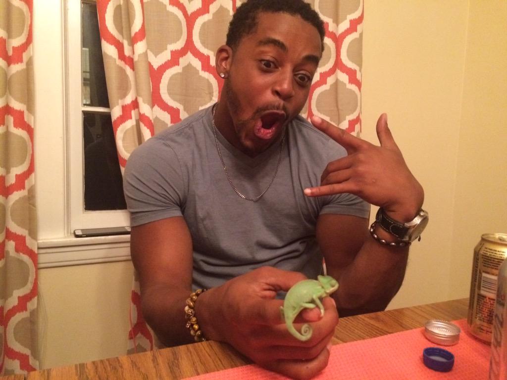 TheBarre741's tweet photo. Love at first sight @MalcolmWeaver2 http://t.co/7AhXjBERif