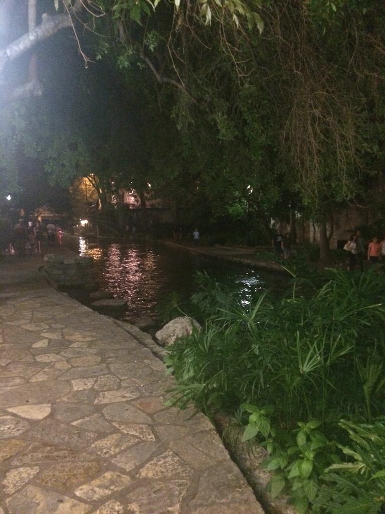 aliciasonda's tweet image. "RIVER WALK" San Antonio TX.