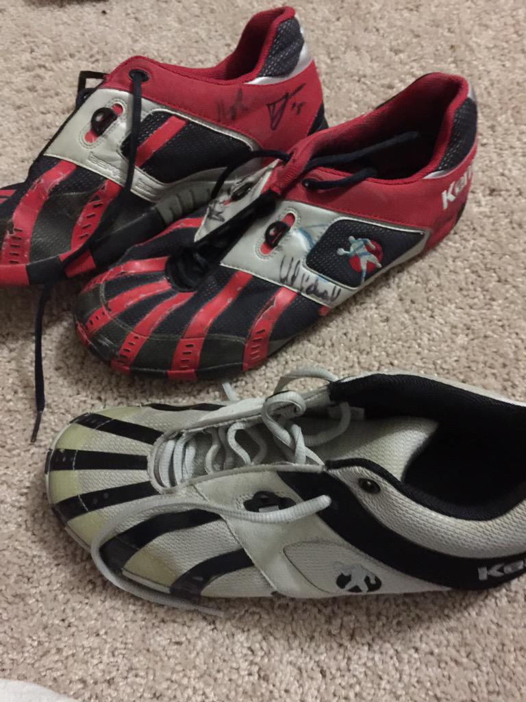 theCyrildotcom's tweet photo. @kr73 still have my @Kempa_Handball's signed by the #DHB and my #KR73's!!! #Handball @criscyborg http://t.co/SBJZZhapVQ
