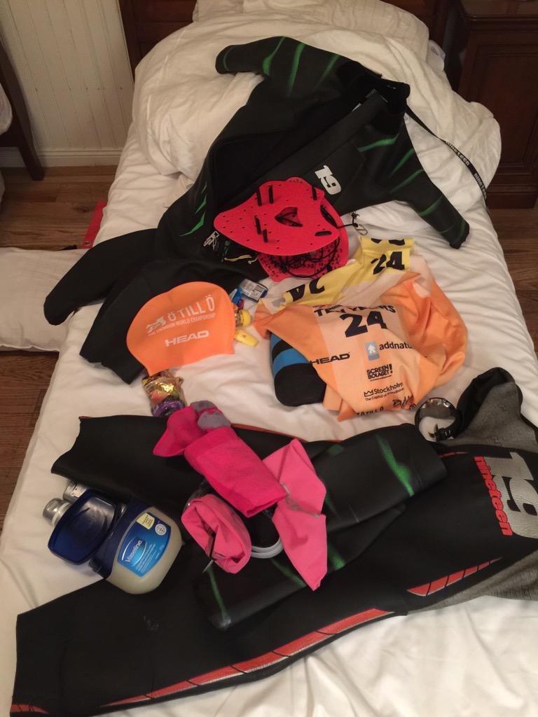 flash1e's tweet image. 5 degrees, pitch black, howling wind:  totally set for #otillo15 with @nineteenwetsuit !