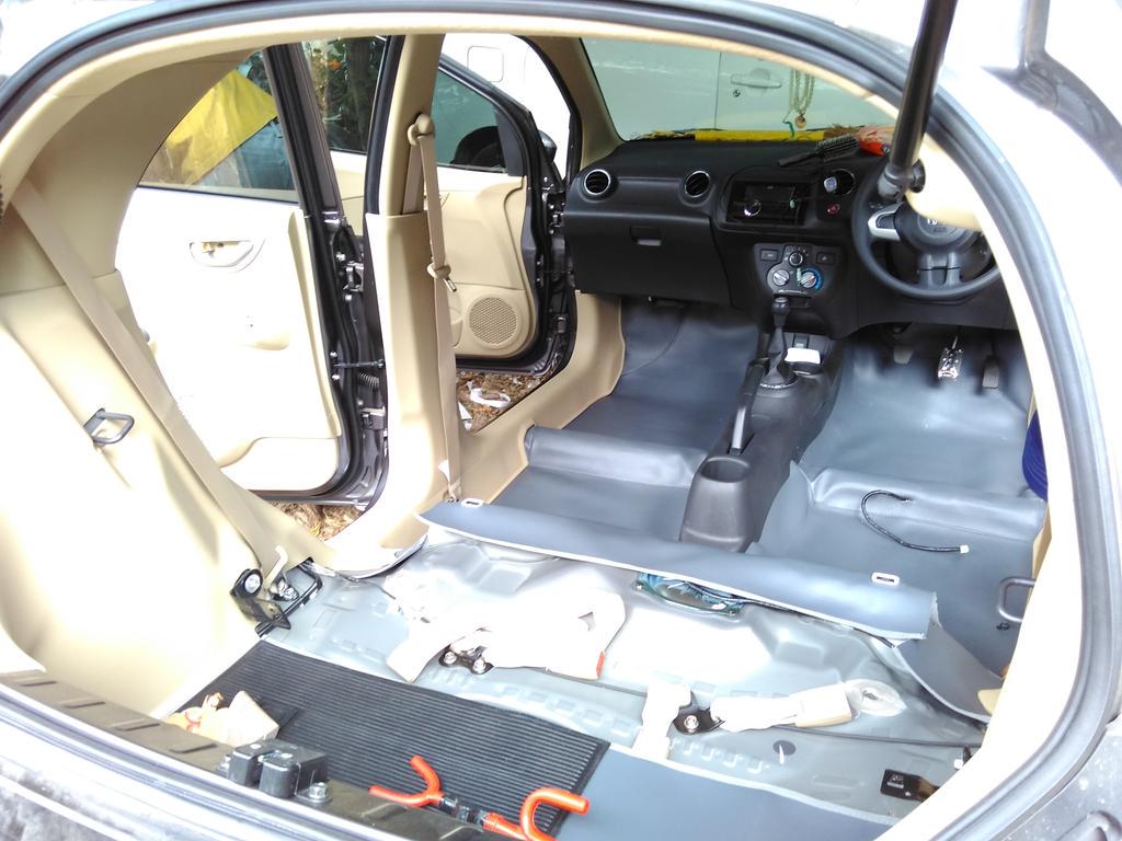 FerariJok's tweet photo. Honda Brio + Karpet Dasar #JOKCIBUBUR #REPARASIJOK #FERARI #GANTIJOK #JUALBELIJOK #JOKCIBUBUR http://t.co/41wOjlrFC3