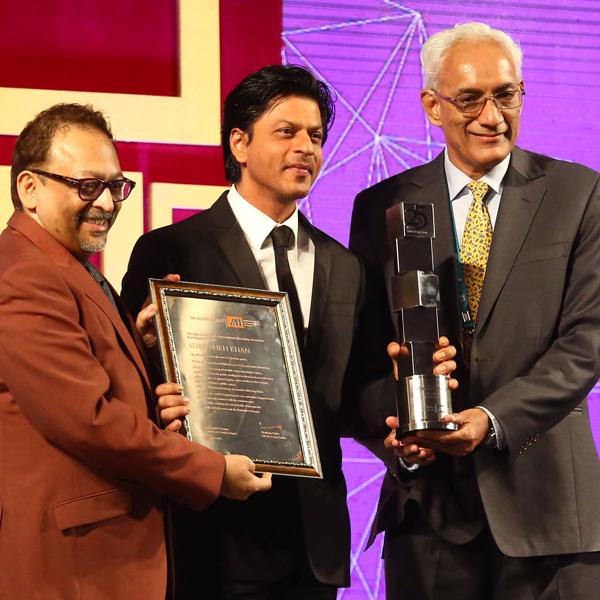 dna's tweet photo. Stars, savants &amp; streetfood bring in IAA India’s Silver Jubilee http://t.co/yEBbhiWgSy http://t.co/mJgrvmIm8L