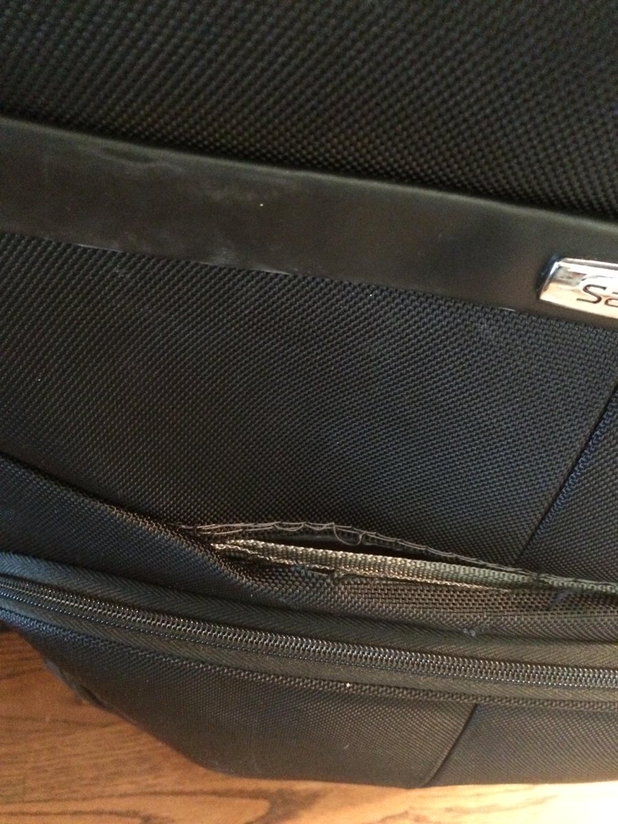 DamagedLuggage's tweet photo. @SouthwestAir ...and this just happened to my brand new Samsonite suitcase. Thanks a lot Southwest! #serviceplease http://t.co/uP336u0yIP