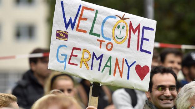 Migrants' journey to Germany: In pictures bbc.in/1ISuxm3