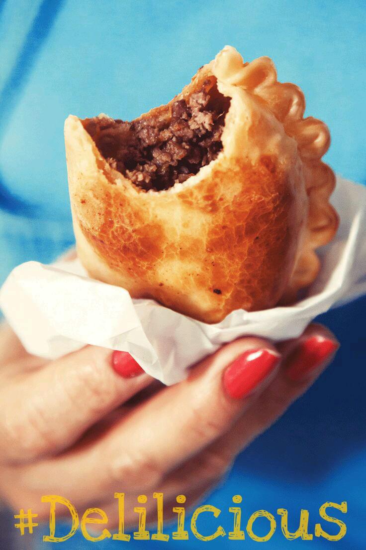 xyza321's tweet photo. #EmpanadasArgentinas #DeLilicious #ElAmortieneSabor http://t.co/ve5Cx9xXh2