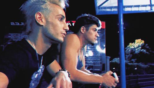 FrankieJGrande's tweet photo. blue &amp; pink. 💙💖 (I'm gonna need official #zankie emojis please, but these will do for now.) https://t.co/NQIdZKW0VM http://t.co/P2zfkjp2dr