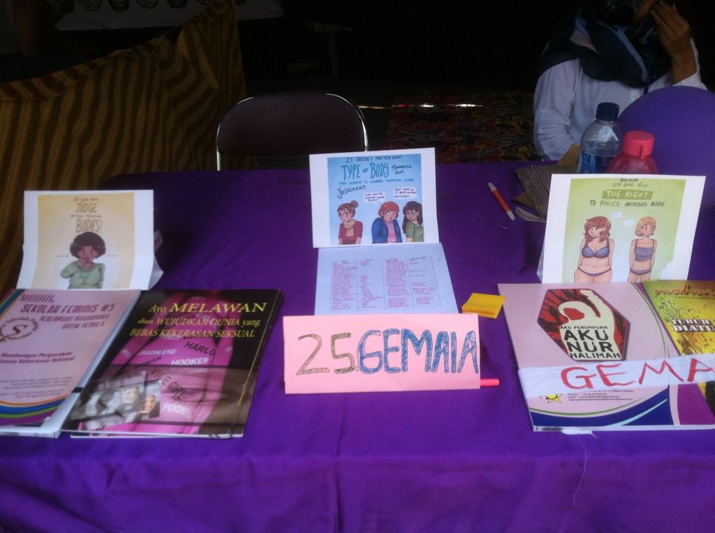 Gemaia_FIB's tweet photo. Jangan lupa mampir ke stand gemaia bro and sis😊☺️💪 http://t.co/T99KaQZBiz