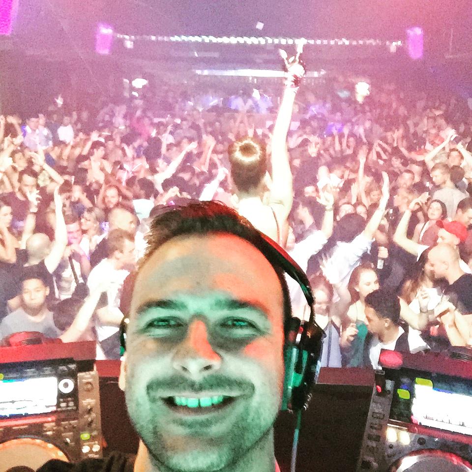 RetroMusicHallP's tweet photo. Party sobota :  #MichaelC#retromusichallprague#evropa2# danceextravaganza#parime# http://t.co/FdoudbTOM3