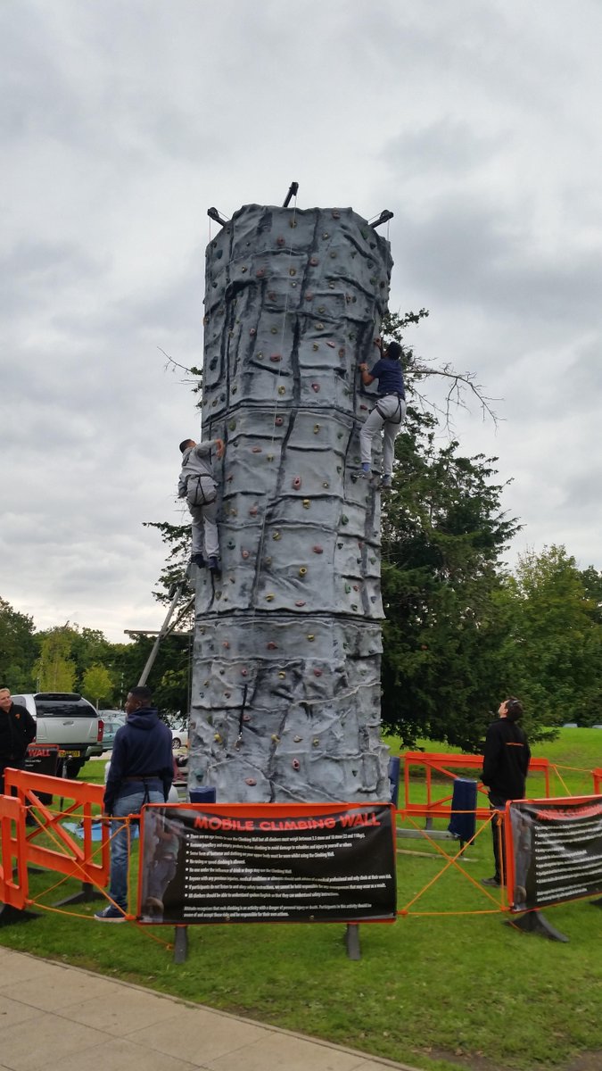 Bromley College SU tweet media