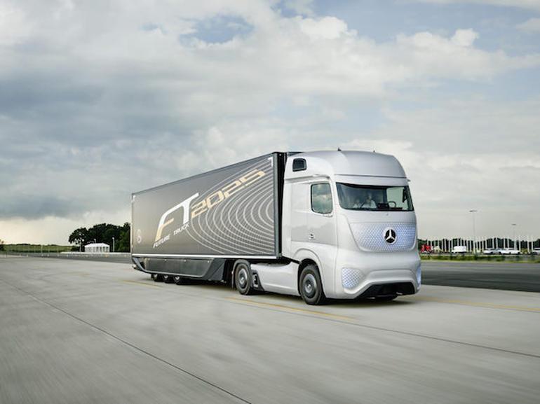Comverse_Inc's tweet photo. Look no hands! http://t.co/gfdofGmdmX  Daimler's self-driving 18-wheelers ready to take to the autobahn #IoT http://t.co/qfN2pWJEZs