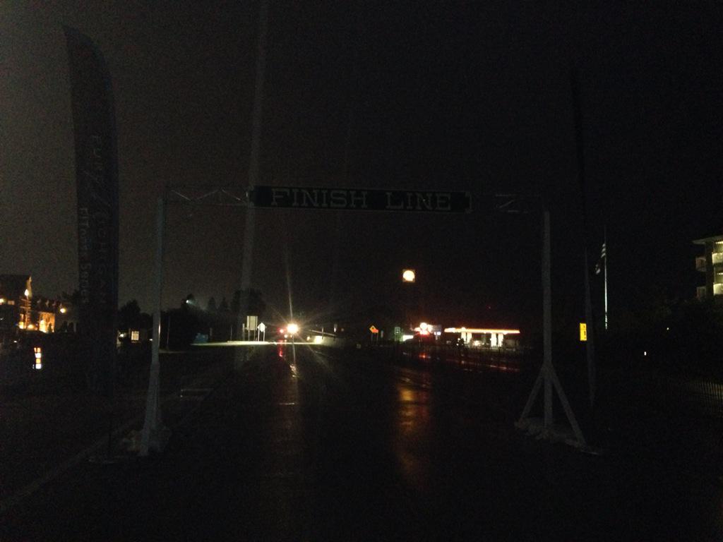 MichFitness's tweet photo. The finish line is up! #BridgeRun2015 http://t.co/8eDWBaQfCU