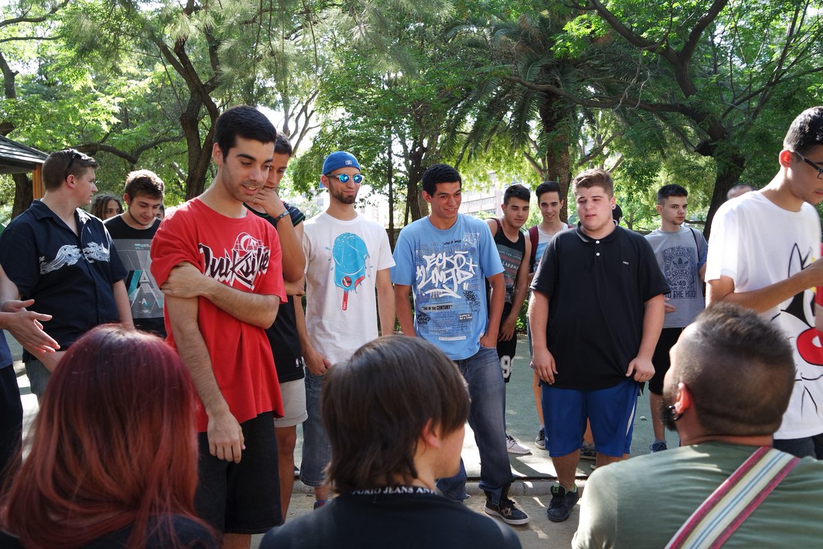 rapistudio's tweet photo. Hemos tardado pero aqui teneis los videos de la #FreshBattle del dia 26|06|2015
http://t.co/fyAHs2zUJH http://t.co/sStKcartBf