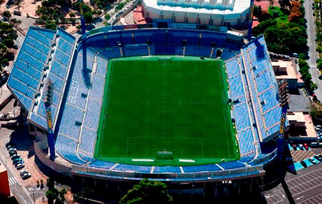 rfef's tweet photo. OFICIAL | La @SeFutbol se enfrentaría a Inglaterra el 13 de noviembre en Alicante http://t.co/z8mf617a5K http://t.co/YyCeGdB8za