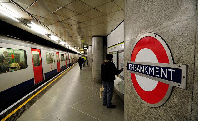 AccessAbleUK's tweet photo. Mother of autistic son begs for help wth his Tube obsession &amp; is blown away by 700 responses http://t.co/F9PhziMkG6 http://t.co/6bqlz5ogr9