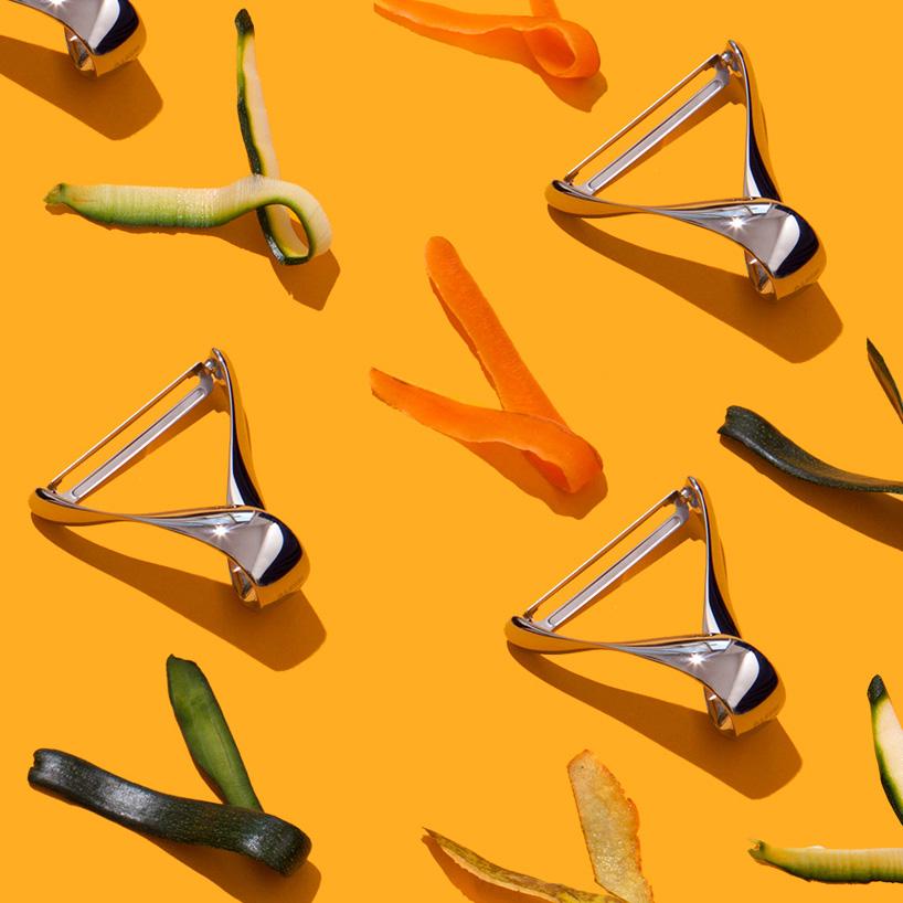 designboom's tweet photo. 'sfrido' vegetable peeler by @valeriosommella for #alessi features sweeping curves http://t.co/959sRIv3Gr http://t.co/rrLb5VO1of