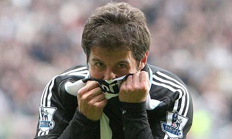 Happy 35th Birthday to former Magpie Emre Belozoglu. 

58 apps, 5 goals, countless racism investigations. 