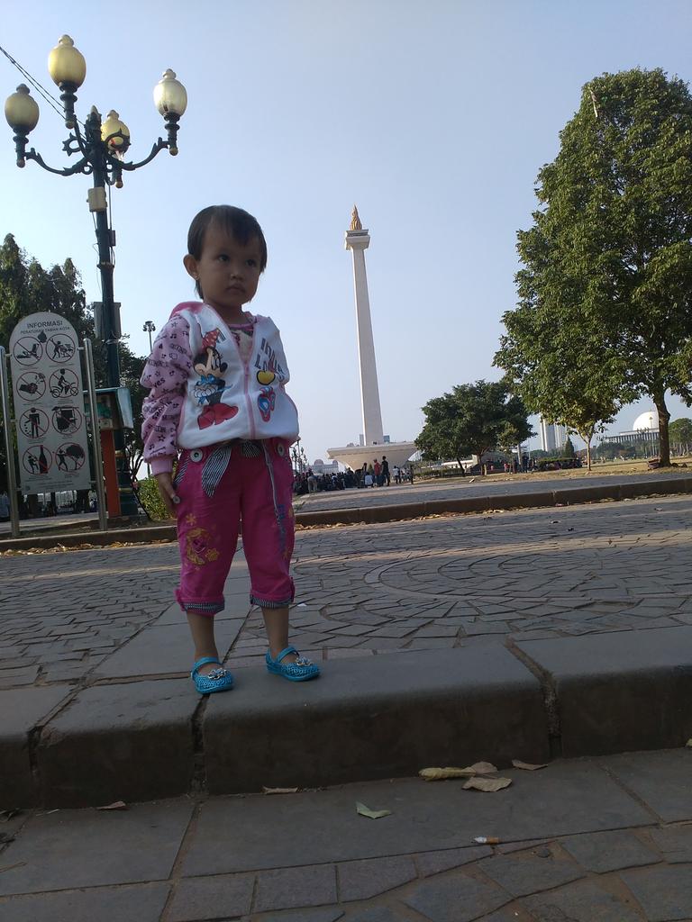 diaz_46's tweet photo. Putriku lg narsis http://t.co/L6BJz4tqm0