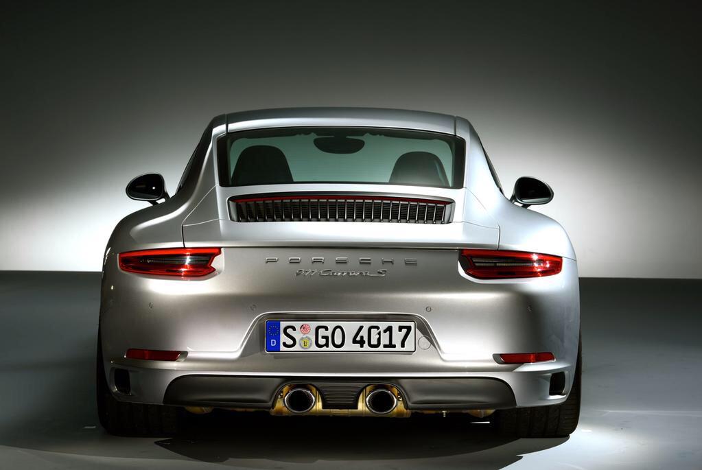 evomagazine's tweet photo. Porsche is to fit 3-litre turbocharged engines to the 911 Carrera models, full details here http://t.co/WQI1OVpUgX http://t.co/GZFWb1Axl8