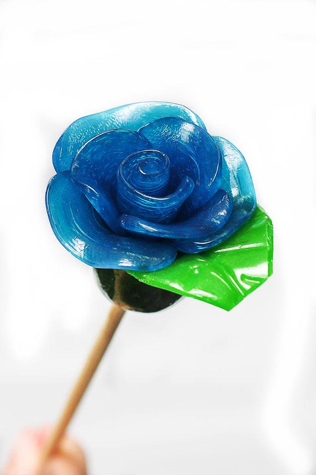 MadeinCandyPH's tweet photo. 🍭A blue flower🍭 is a central symbol of inspiration. http://t.co/EF1kUweEXO