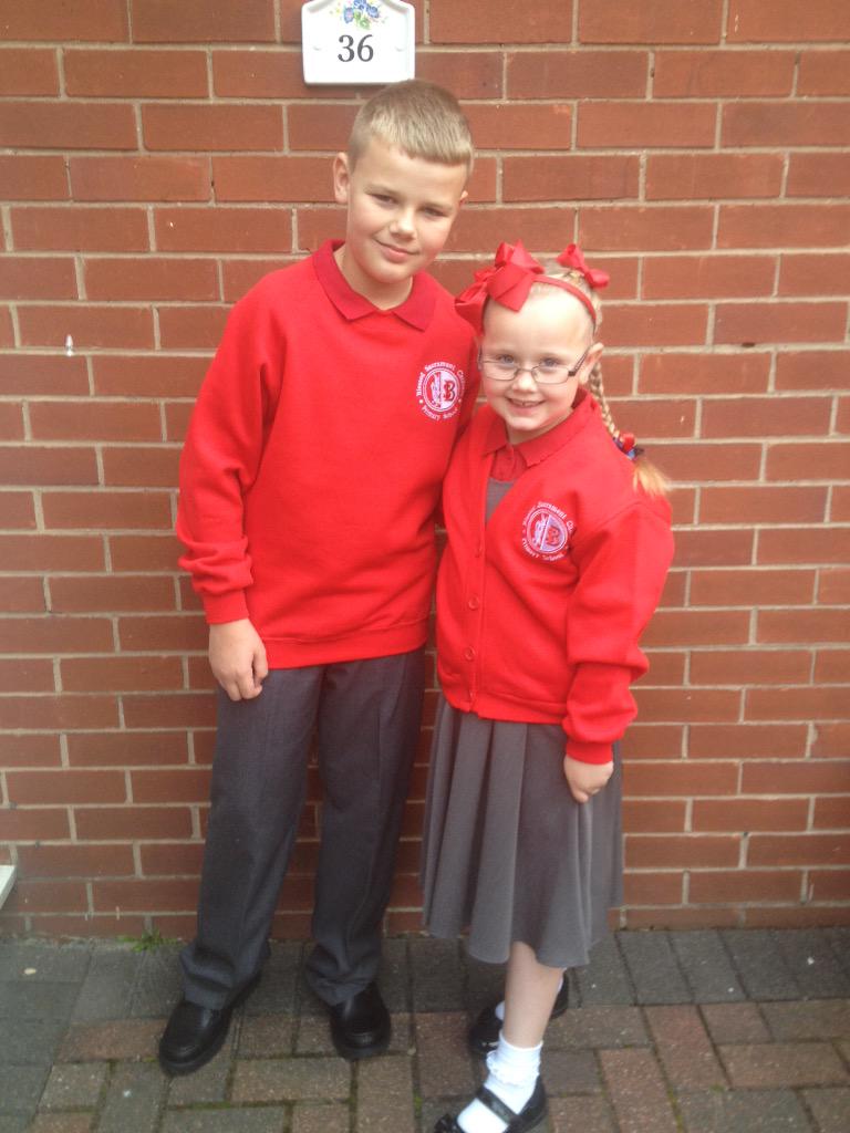 lisaw001's tweet photo. Back to school today xxx http://t.co/WIifsQfKkS