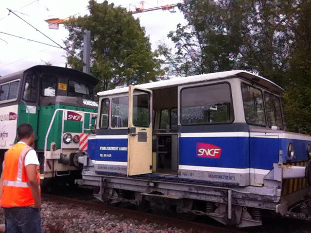 ConstanceLabey's tweet photo. Campagne Mauzinette 2015 sur PSL : relevé des gauches et écartements sur nos voies de service, la sécurité av tout ! http://t.co/10SeH44EVp