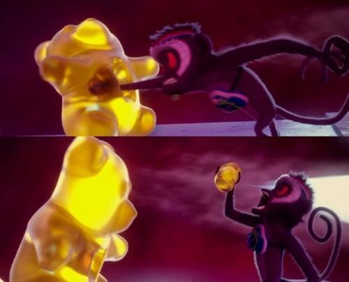 coo_coup's tweet photo. #ImHereForThe gummy bears http://t.co/poQ0RG7ZiC