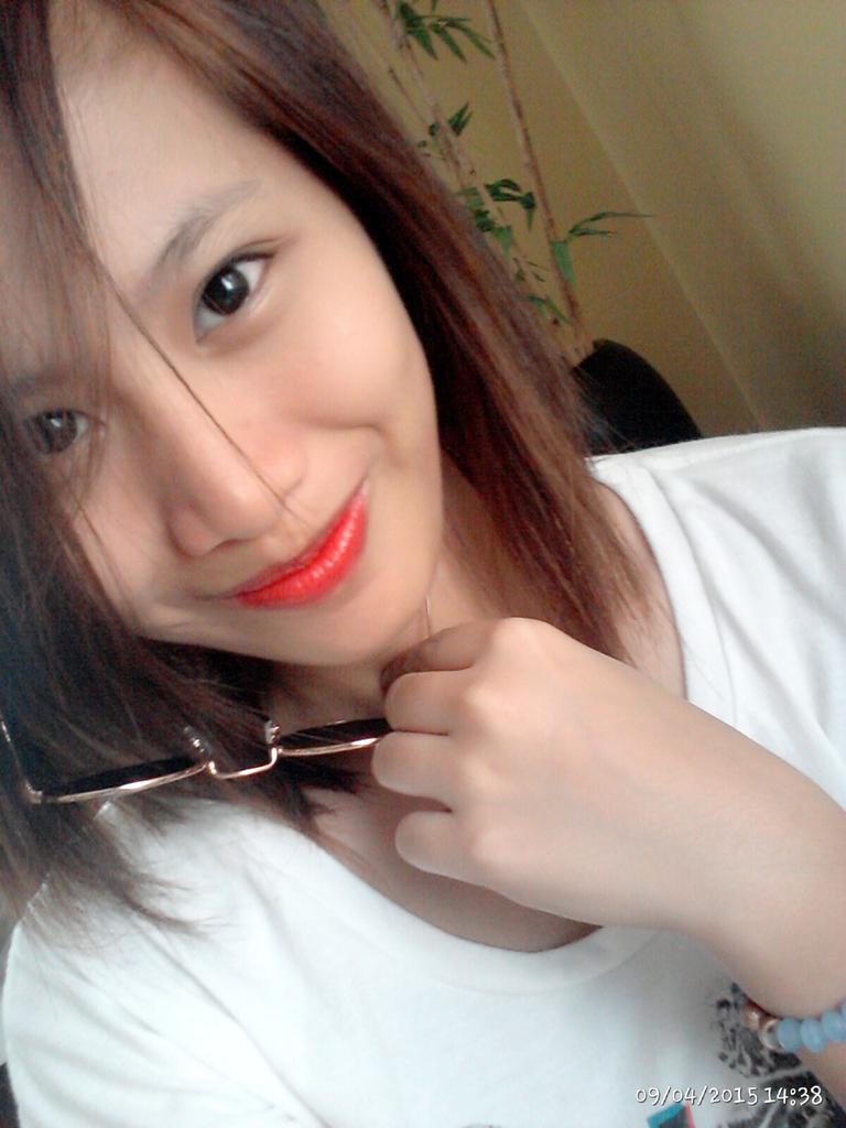 dalinaangelica's tweet image. Aybags pa more lol. #eyebugs