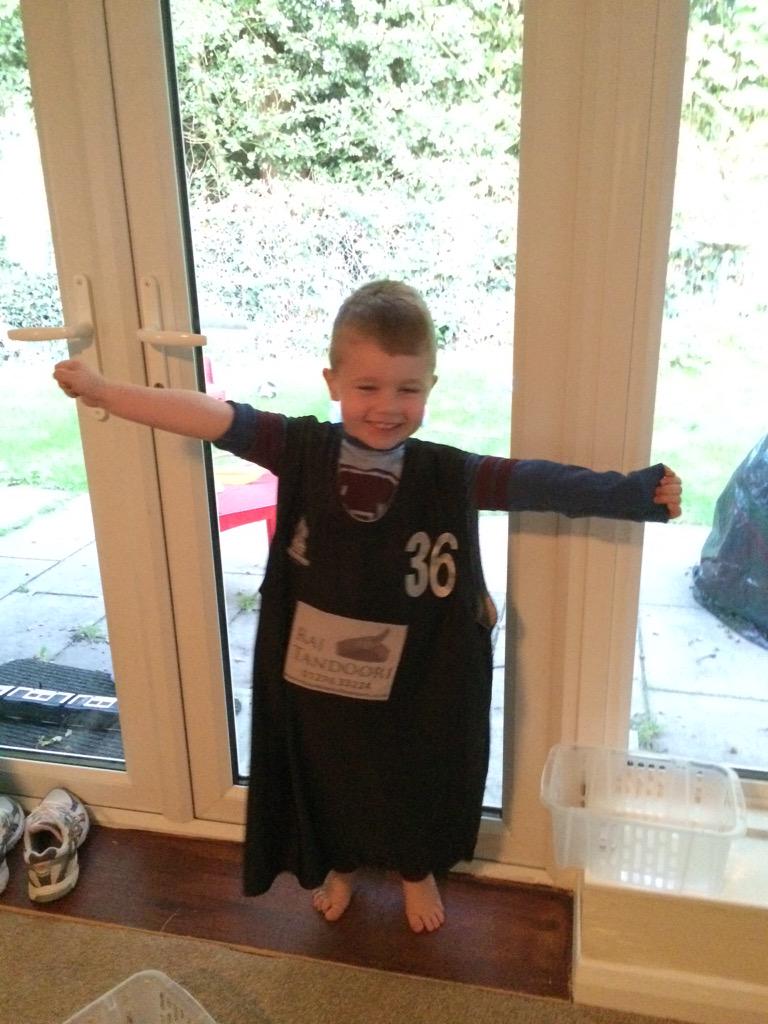 keatsykeightley's tweet photo. And on from the front #36 http://t.co/JHcz1VFON3