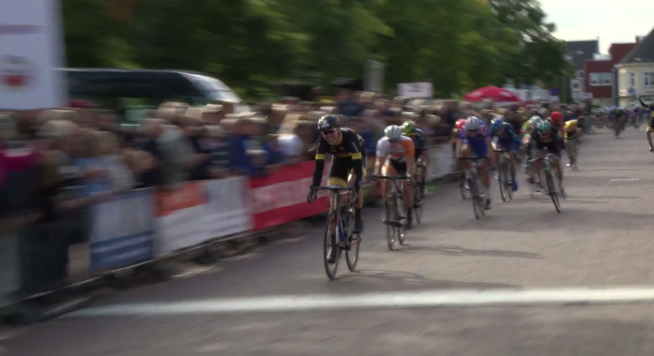 TopcompetitieNU's tweet photo. VIDEO: De samenvatting van de Kernenomloop. https://t.co/tzbTo9OWnf @Kernenomloop @TeamKuota @metecct @RaboDevTeam http://t.co/DrqIZQJkwl