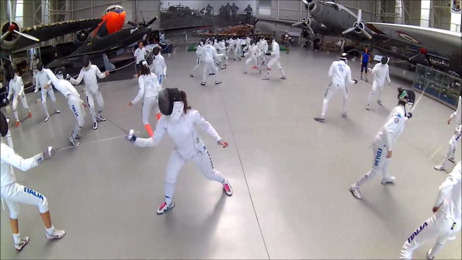 Federscherma's tweet photo. #Fencingmob15 a VIGNA DI VALLE (Italy) Ritiro Azzurrini #scherma #fencing  #FENCINGMOB #joyofmoving @ItalianAirForce http://t.co/EcpvLIlmYp
