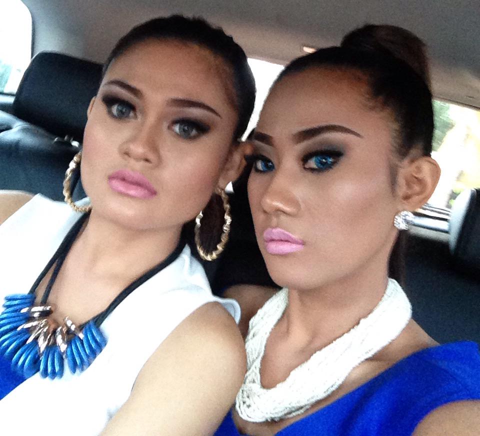 DA2_Ika's tweet photo. Muka datar with @DA2_Endah  latepost http://t.co/L3pOsa8JaP