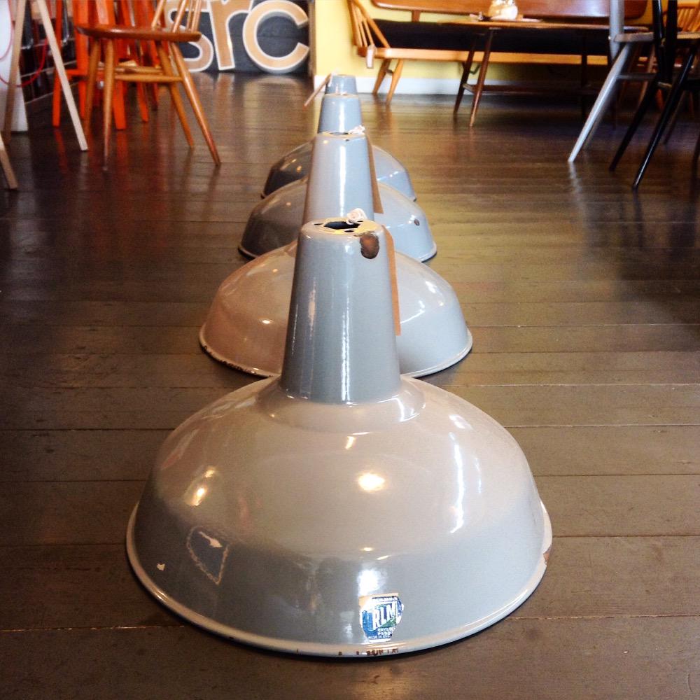 TheVintageStor1's tweet image. We love lamp! And we have 6 of these beauties for sale! #lampshades #vintage #factorylight #stives #cornwall