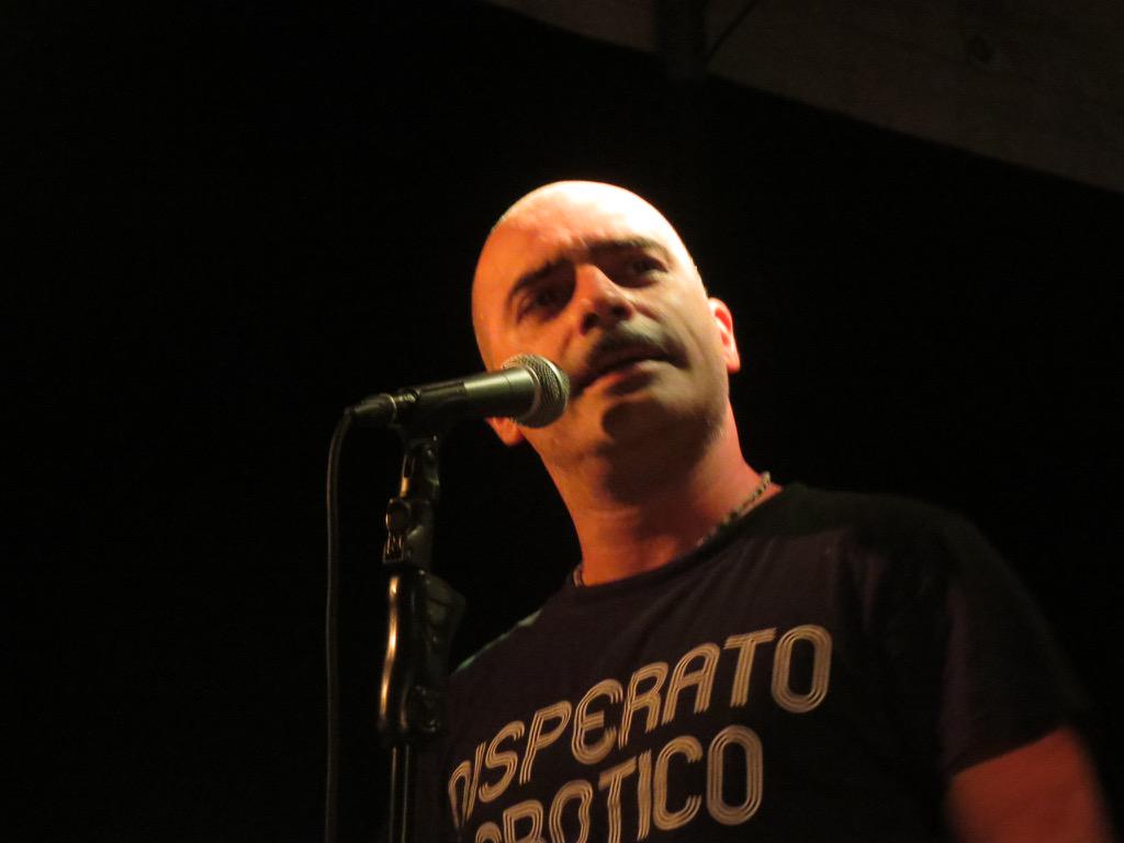 BuzziDonatella's tweet photo. @lecosepiubelle #finalmente #concerto #fiorenzuoladarda #whynotfestival #martasuitubi #love #cammelo #giovanni http://t.co/i3dIAHpJvS