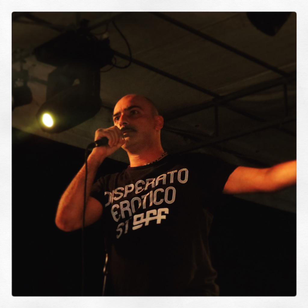 BuzziDonatella's tweet photo. @lecosepiubelle #finalmente #concerto #fiorenzuoladarda #whynotfestival #martasuitubi #love #cammelo #giovanni http://t.co/i3dIAHpJvS