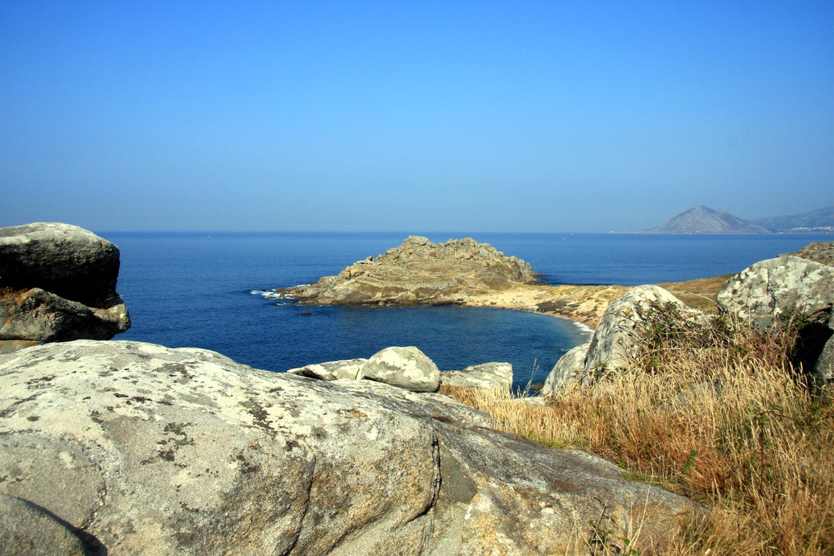 RuralkaHoteles's tweet photo. Descubre los rincones que te regala #LaCoruña y hospédate en #CasaPerfeutoMaria
http://t.co/uyv3CmKQvU #Outes http://t.co/U47BmlssGj