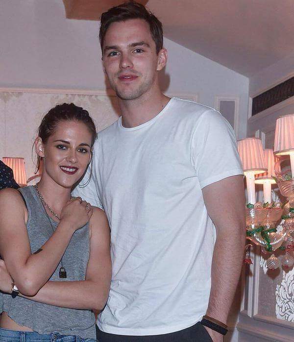 GenStew49's tweet photo. #NICSTEN -- I'd totally ship them! 😍😍😍 http://t.co/kBmXi36OOq
