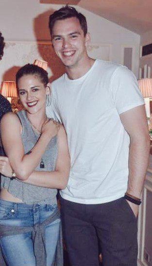 GenStew49's tweet photo. #NICSTEN -- I'd totally ship them! 😍😍😍 http://t.co/kBmXi36OOq