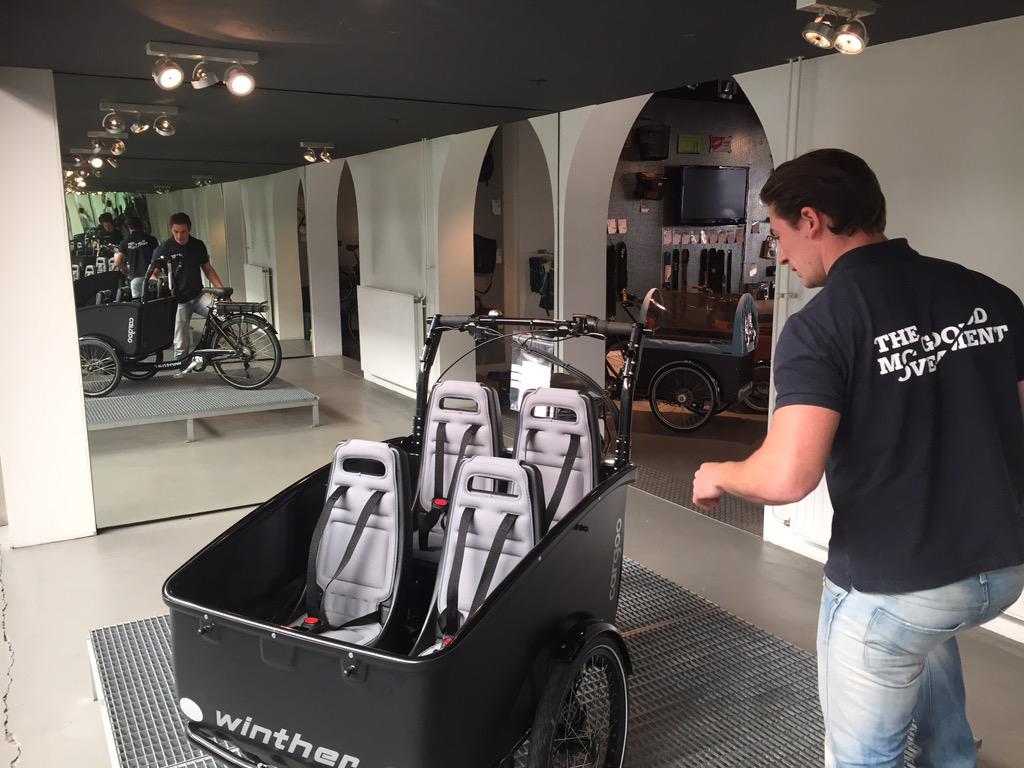 JUIZZnl's tweet photo. Klaar voor de video opnames #bakfiets #elektrische #fiets #juizz http://t.co/zXC5su3e5L
