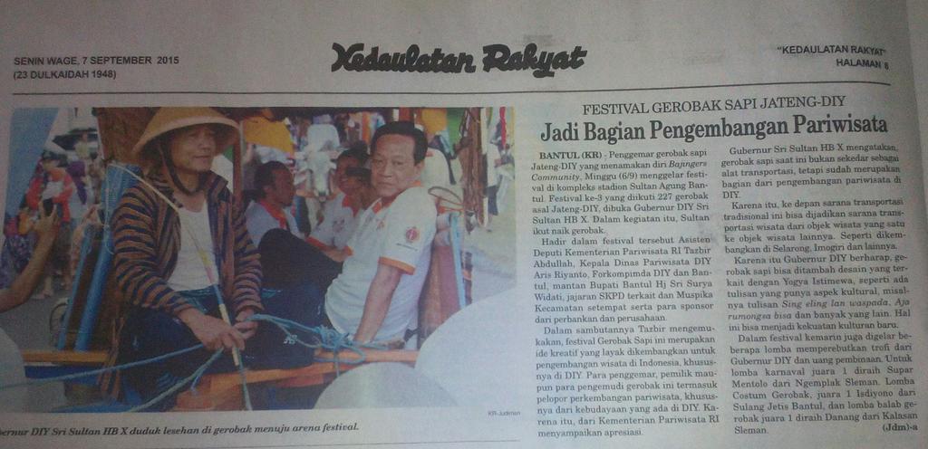 FGS_2019's tweet photo. Berita Festival Gerobak Sapi 2015 di koran Kedaulatan Rakyat 7/09/15 hal. 8 #FGS2015 http://t.co/2NiqVDkCOe