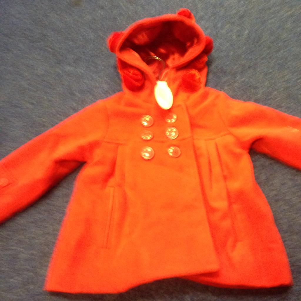 contact52096554's tweet photo. Great range of costs £20 &amp;snowsuits £16 http://t.co/BHdlLDLdnK