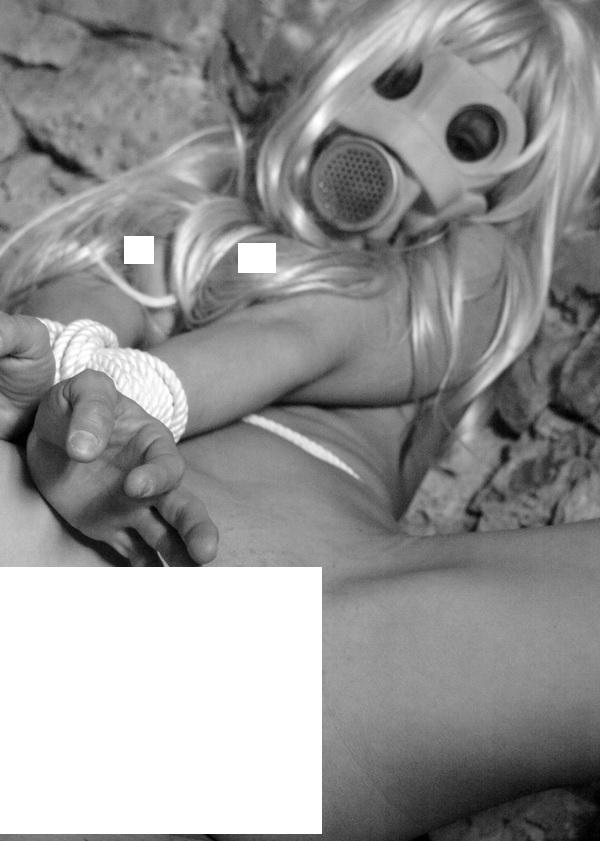 GasMaskGirls's tweet photo. x http://t.co/8Vbt4bARPa
