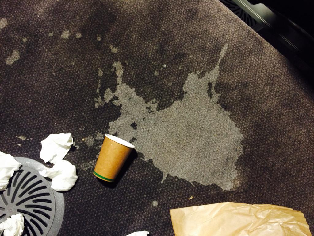 pipgarner's tweet photo. I was so exited about #HungryTalks I spilt my chai latte #htrmit I still rate my #Ux a 10/10 #DeliciousWhileItLasted http://t.co/xzW9cVg1HX