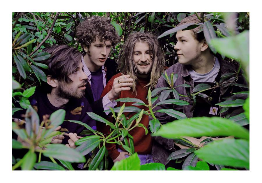 ClashMagazine's tweet photo. FFO Television, Lou Reed, Pavement - try Bellybuttons' new EP on @FUZZKILLRECORDS. http://t.co/ZUrh15Wh6L http://t.co/ttGzbAsOyI
