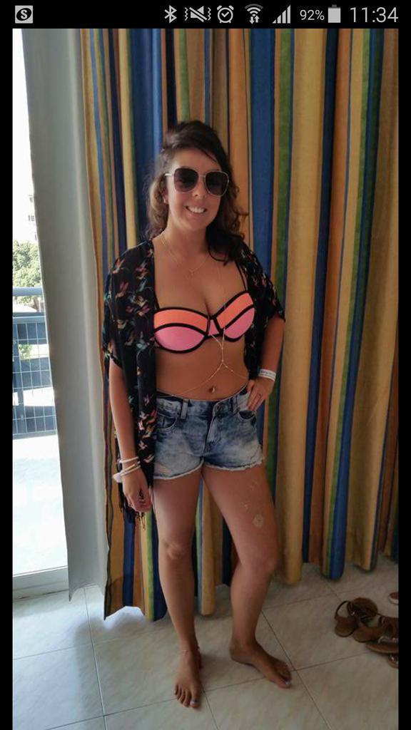 brazierdon's tweet photo. Ready for ocean beach for lovley laura http://t.co/uf9WdfnhCU