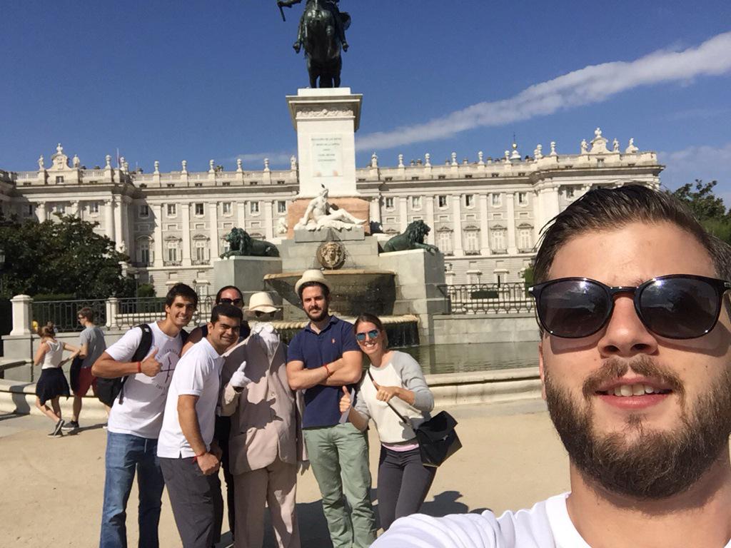 Lucas_Corral's tweet photo. #IEAmazingRace #matAdor #ARS2A pilipe we do not forget you http://t.co/PN7jlm8Kbl