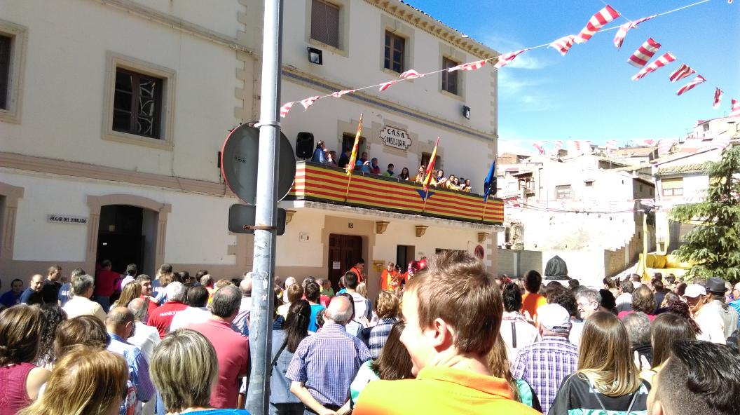 ElChaleLuna's tweet photo. Cho! Este año damos hasta el pregon! Viva Luna!!!!!!!!!!!!!! http://t.co/h0I6vCCenC