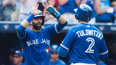 CBCToronto's tweet photo. Red hot Blue Jays pound Orioles in series finale http://t.co/vQqmAYhlA5 http://t.co/7skDF39UqH